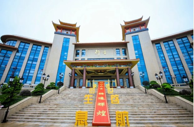 承衍生息 盛世啟航丨衍生健康醫(yī)藥產業(yè)園開園投產儀式暨新品發(fā)布會盛典圓滿
